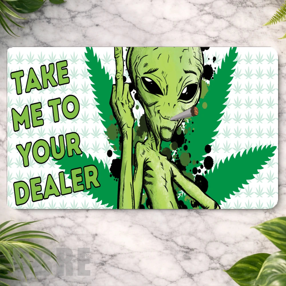 Alien Dealer Main Image