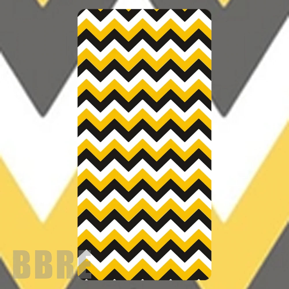 Chevron Pattern Faded Image
